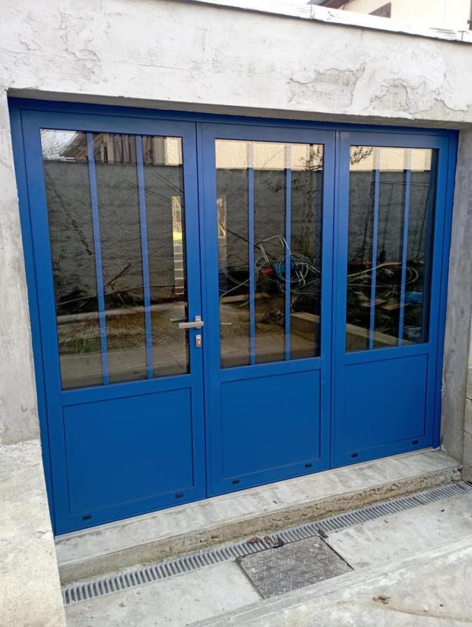 Porte 3 vantaux en aluminium 